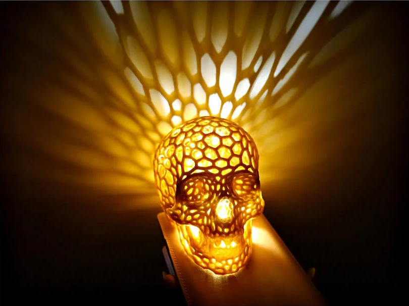 Crystal Cell Skull Lamp