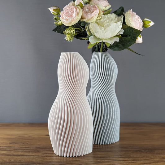 Curvy Decorative vase