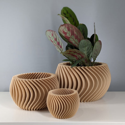 Curved Planter Pot