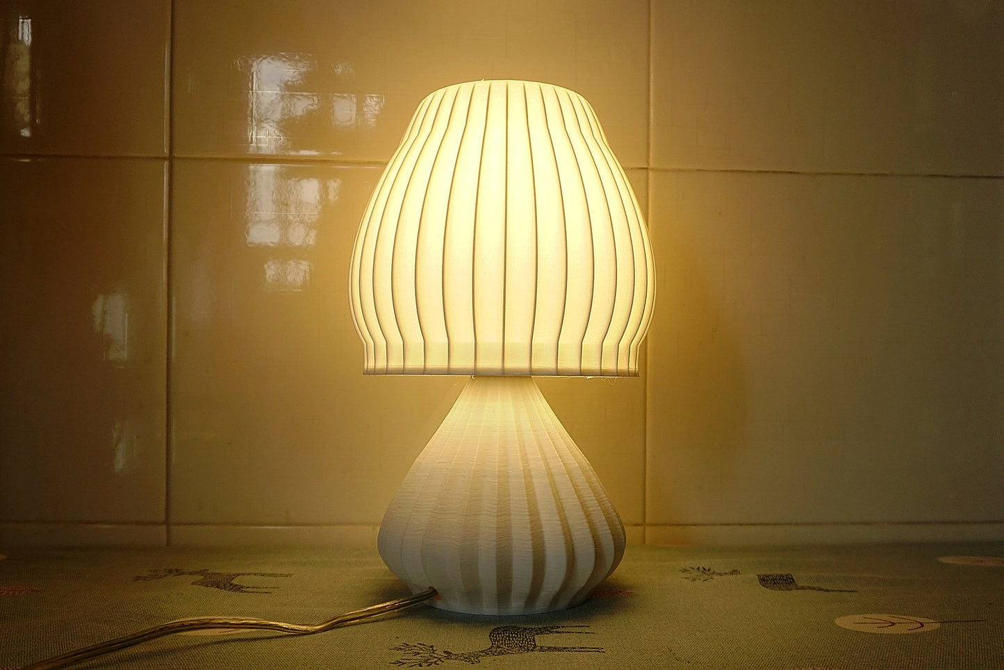 Jellyfish Table Lamp