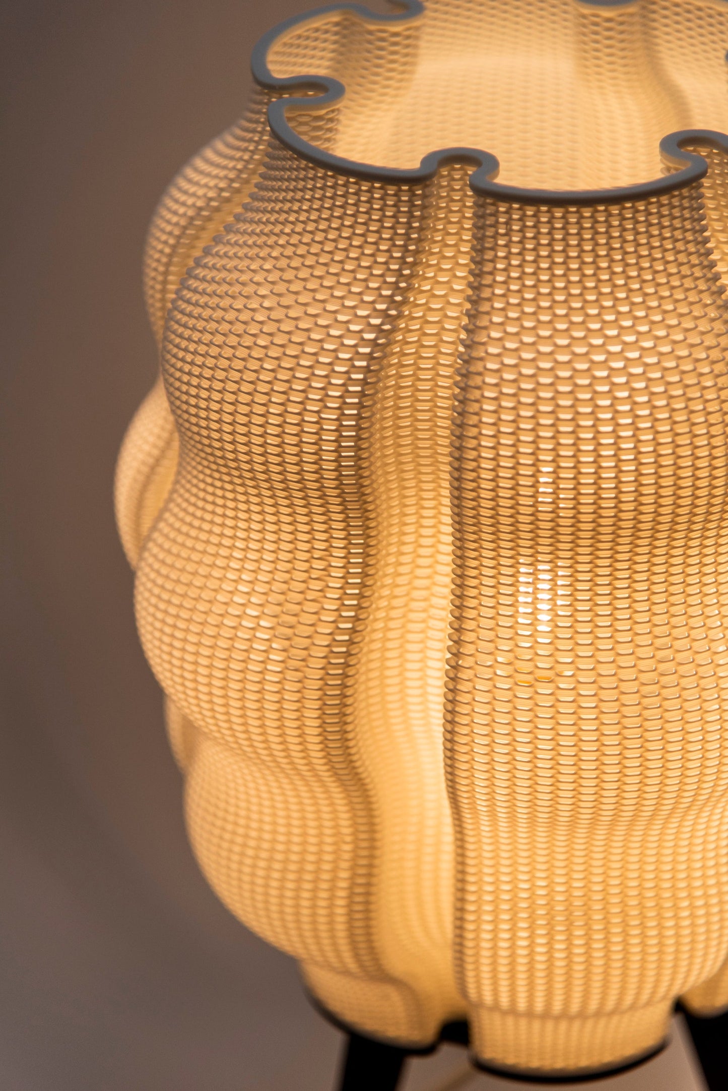 Lattice Table Lamp