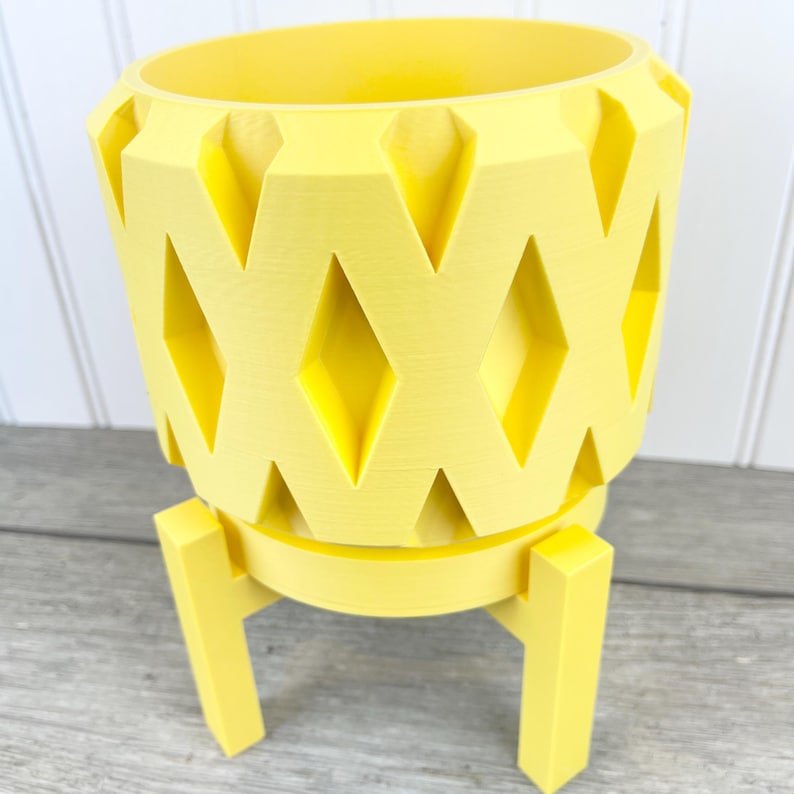 Retro Planter Pot